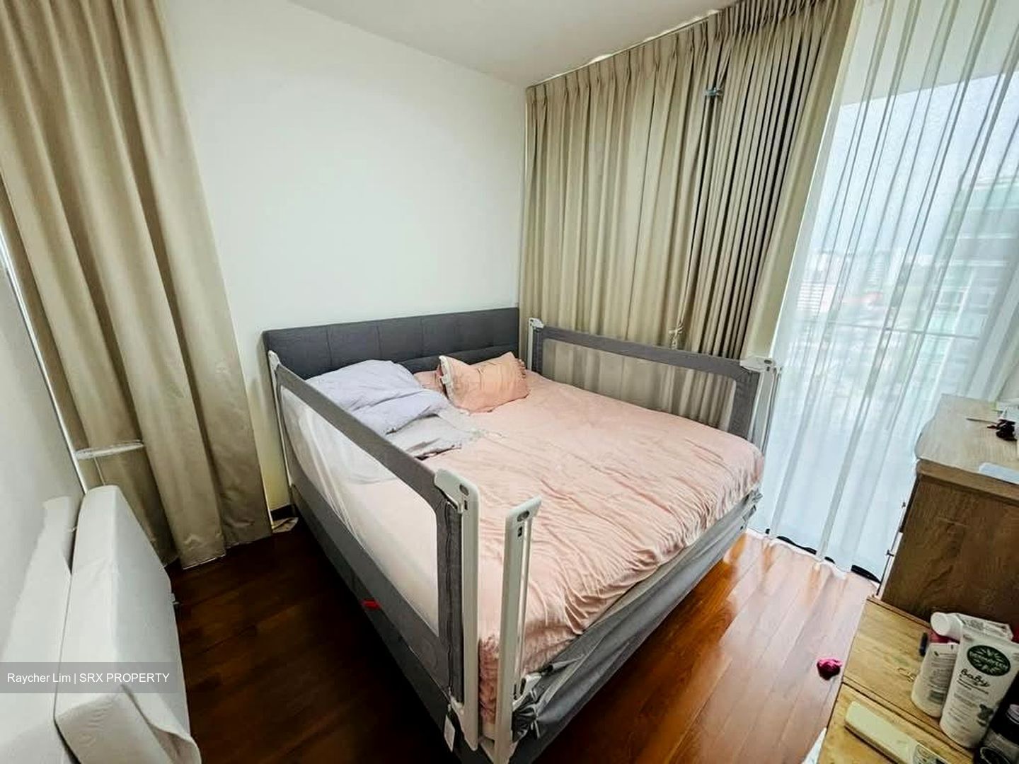 Sant Ritz (D13), Condominium #556823111